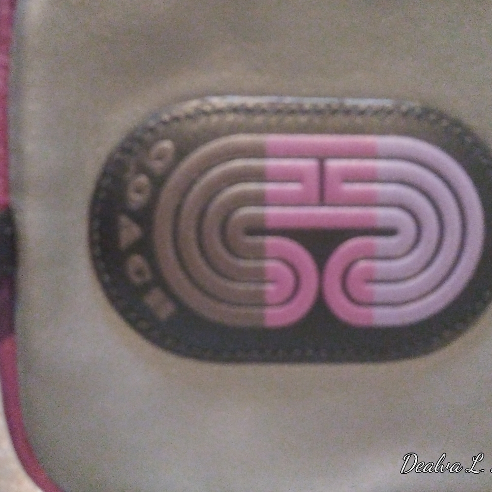 Coach Pouch - Picture 7 of 10
